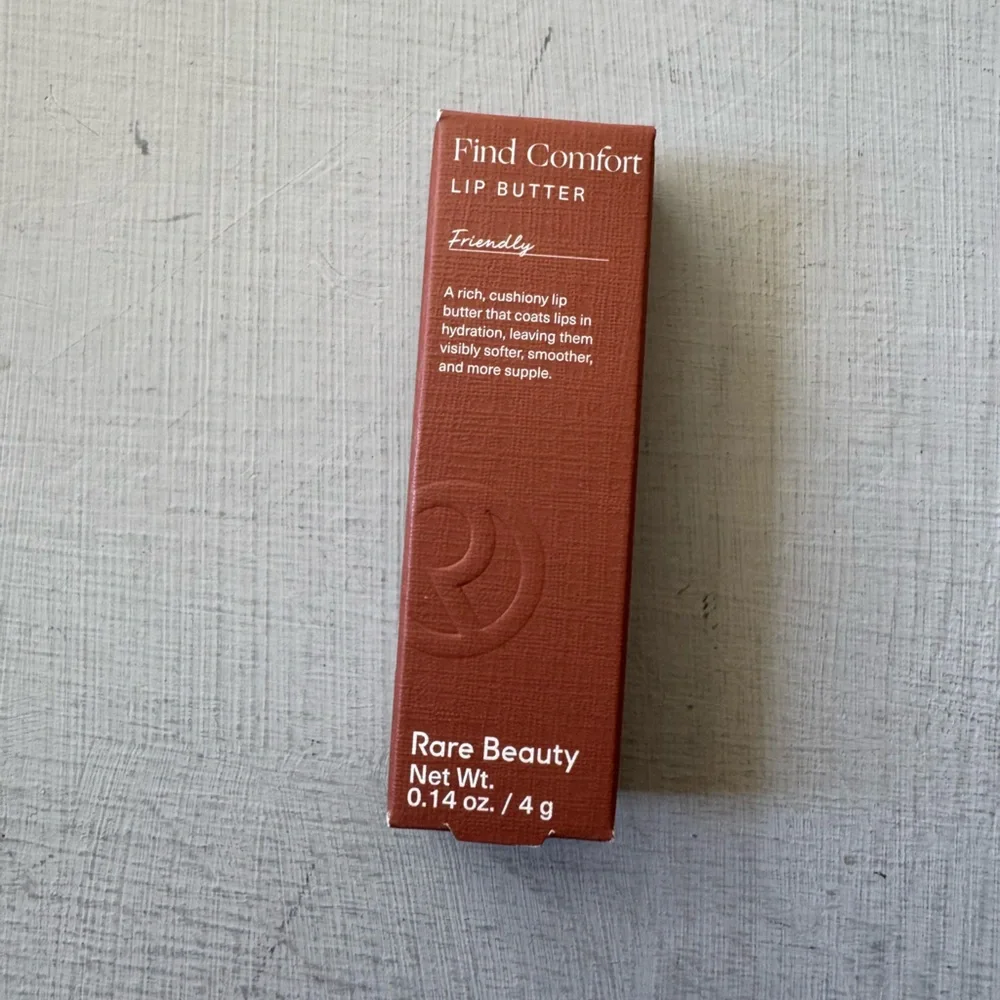 NWT Rare Beauty Find Comfort Lip Butter in FRIENDLY